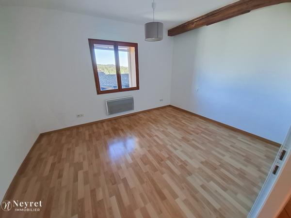 Rare, dans corps de logis du XVI e siècle, Maison de 191,64 m², 4 chambres sur 832 m² clos et arboré