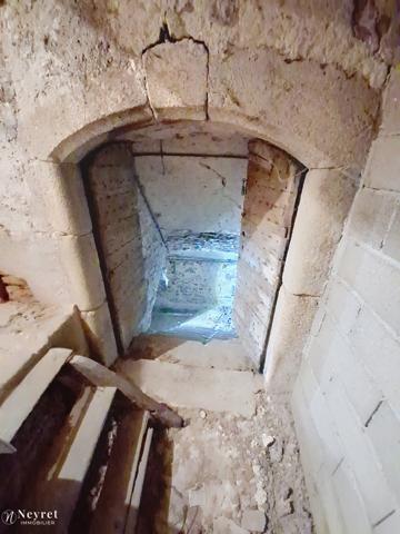 Rare, dans corps de logis du XVI e siècle, Maison de 191,64 m², 4 chambres sur 832 m² clos et arboré