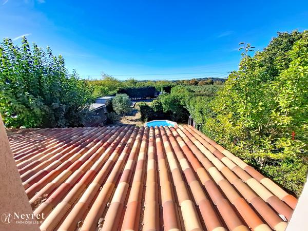 Rare, dans corps de logis du XVI e siècle, Maison de 191,64 m², 4 chambres sur 832 m² clos et arboré
