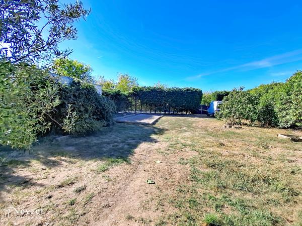 Rare, dans corps de logis du XVI e siècle, Maison de 191,64 m², 4 chambres sur 832 m² clos et arboré