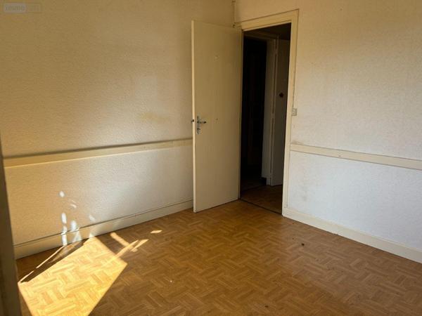 Immeuble à vendre à Condat dans le Cantal (15190), ref : FG/2186