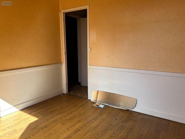 Immeuble à vendre à Condat dans le Cantal (15190), ref : FG/2186