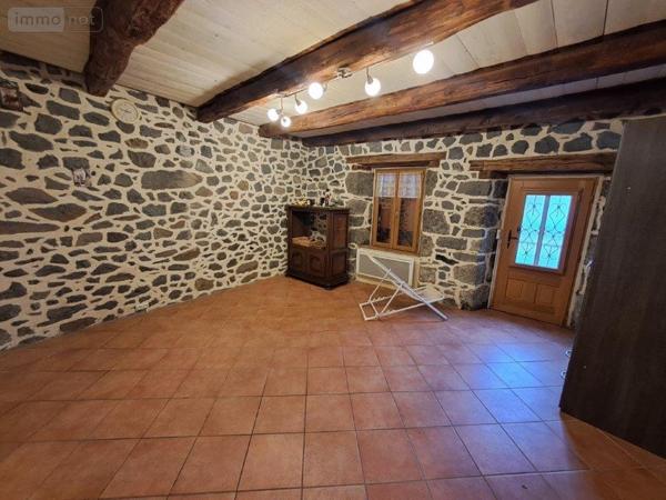 Maison à vendre à Pierrefort dans le Cantal (15230), ref : 044/1184
