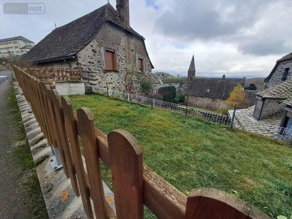 Maison à vendre à Pierrefort dans le Cantal (15230), ref : 044/1184