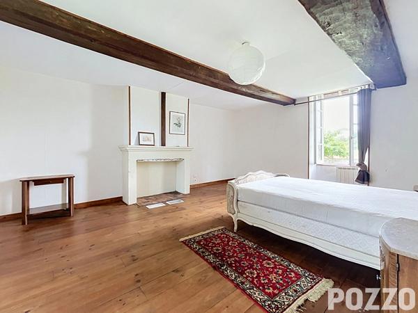 A Vendre - Mortain Bocage - Maison 5 pièce(s) 180.48 m² - MAISON DE MAÎTRE MORTAIN BOCAGE