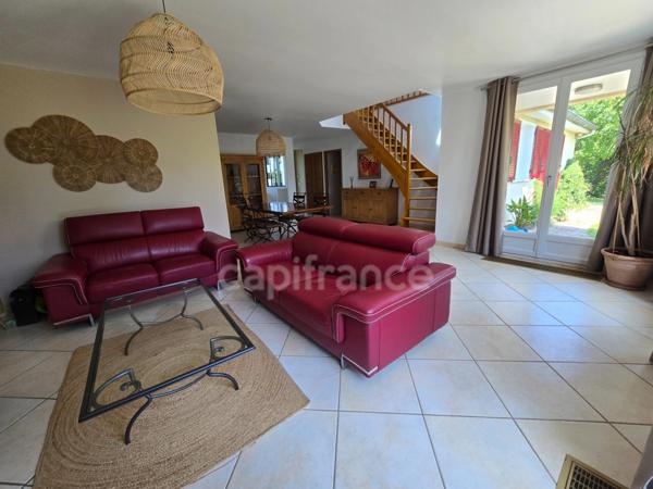 Ballainvilliers - À vendre : maison 8 pièces/ 5 chambres – volumes et charme au rendez-vous !