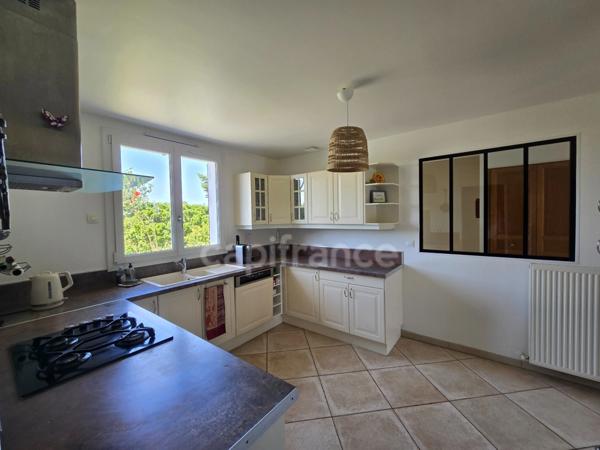 Ballainvilliers - À vendre : maison 8 pièces/ 5 chambres – volumes et charme au rendez-vous !