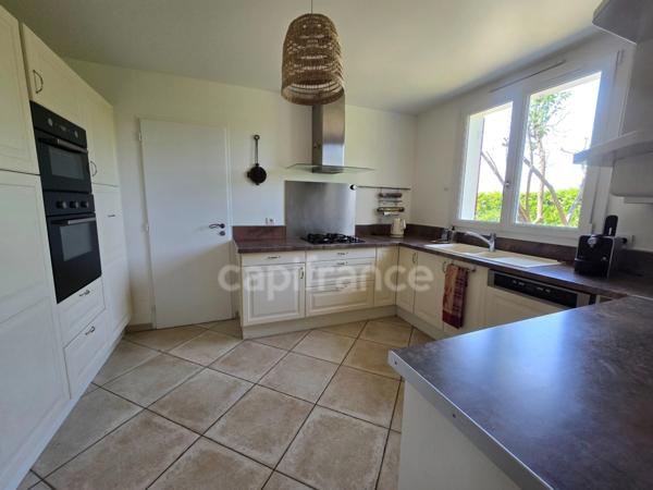 Ballainvilliers - À vendre : maison 8 pièces/ 5 chambres – volumes et charme au rendez-vous !