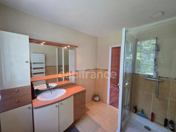 Ballainvilliers - À vendre : maison 8 pièces/ 5 chambres – volumes et charme au rendez-vous !