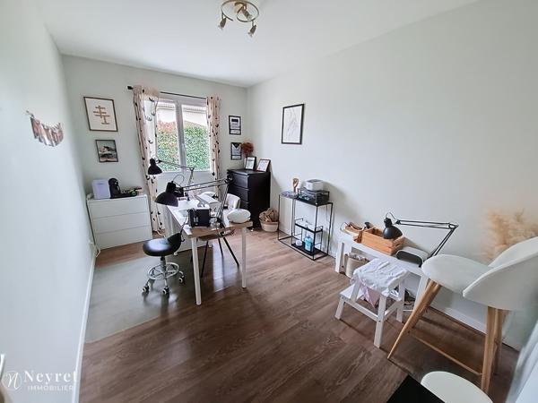 Rare !!! Maison de plain pied de 130 m² sur 1500 m² de terrain, 5 chambres