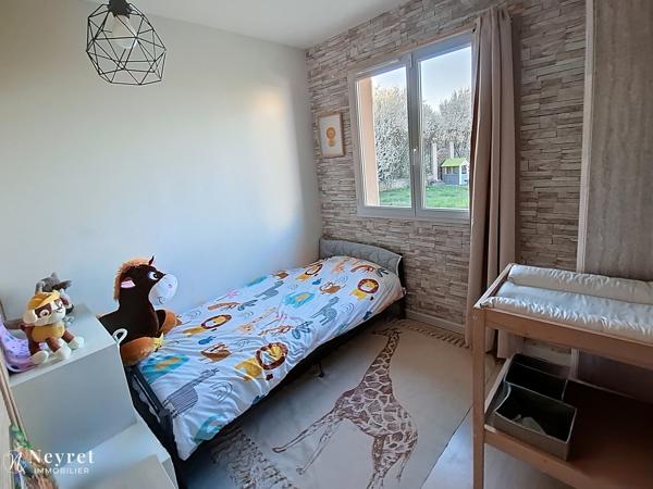 Rare !!! Maison de plain pied de 130 m² sur 1500 m² de terrain, 5 chambres