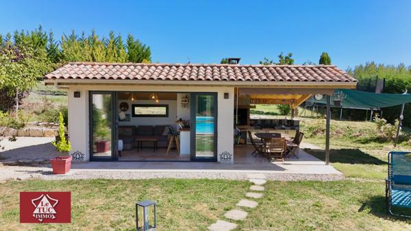 Grande maison tout confort avec pool house et piscine. Dausse (47140)