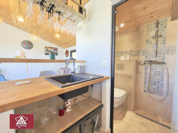 Grande maison tout confort avec pool house et piscine. Dausse (47140)