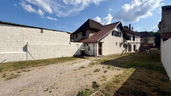Vente                                                      Maison
                        
                     6 pièces                      115 m2                     à Les Avenières Veyrins-Thuellin