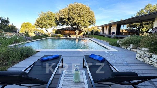 -VILLARS- Propriété contemporaine d’exception avec vue dans le Luberon