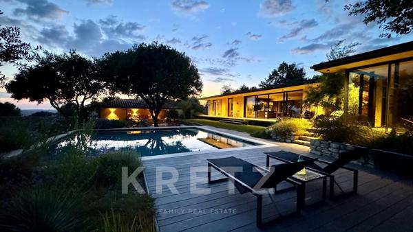 -VILLARS- Propriété contemporaine d’exception avec vue dans le Luberon