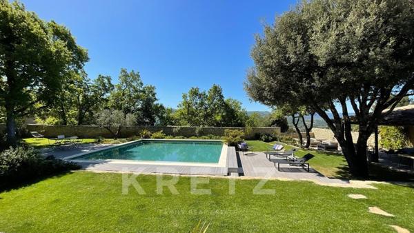-VILLARS- Propriété contemporaine d’exception avec vue dans le Luberon
