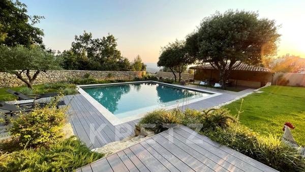 -VILLARS- Propriété contemporaine d’exception avec vue dans le Luberon