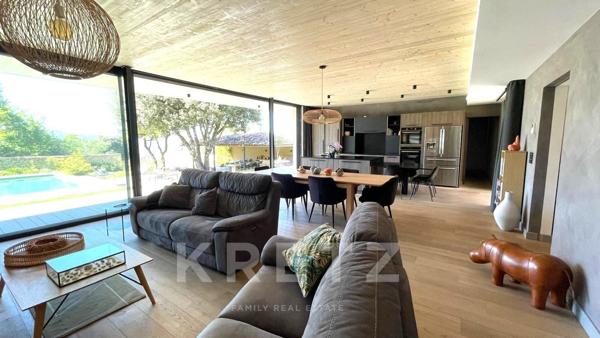 -VILLARS- Propriété contemporaine d’exception avec vue dans le Luberon