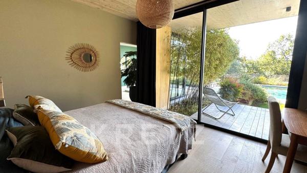 -VILLARS- Propriété contemporaine d’exception avec vue dans le Luberon