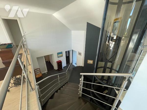 CAEN NORD BUS DE VILLE SUPERBE MAISON DE 10 PIECES CALME ET ENSOlEILLÉE