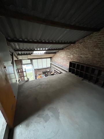IMMEUBLE / 3 APPARTMENTS + 3 GARAGES + 3CAVES