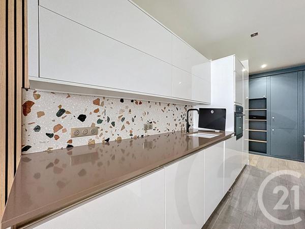 Appartement à vendre  3 pièces - 65 m2 PARIS - 75018