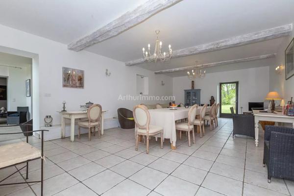 Vente Maison 15 pièces 460 m2 à Morestel