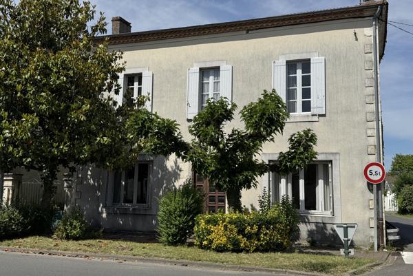 Maison de ville 125 m² avec jardin au coeur de Casteljaloux