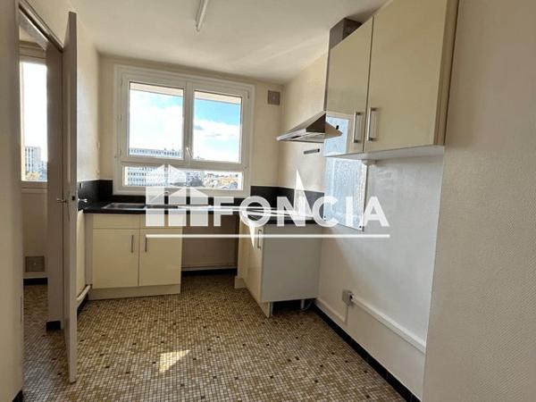 Location Appartement 3 pièces 74.95 m² - 1 RUE ST YVES Orleans 45000