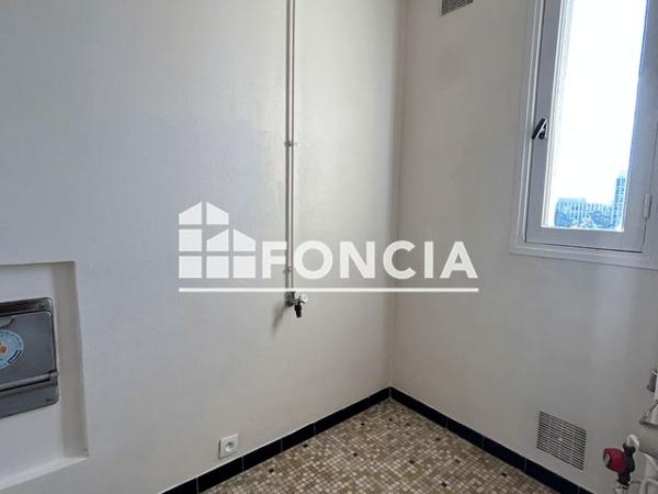 Location Appartement 3 pièces 74.95 m² - 1 RUE ST YVES Orleans 45000