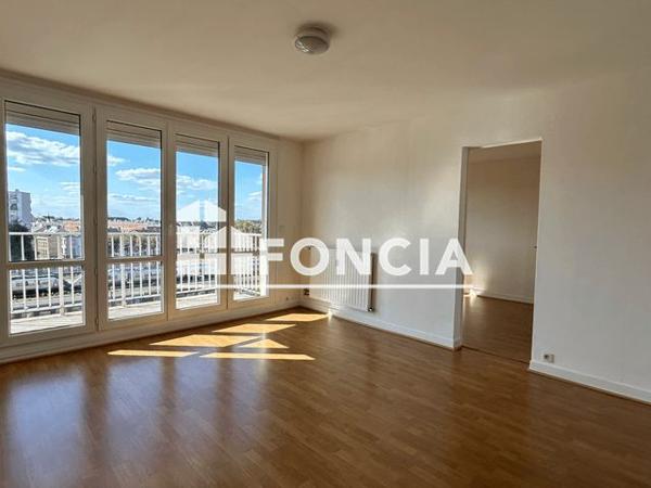 Location Appartement 3 pièces 74.95 m² - 1 RUE ST YVES Orleans 45000