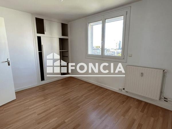 Location Appartement 3 pièces 74.95 m² - 1 RUE ST YVES Orleans 45000