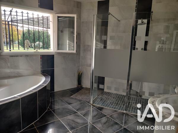 Maison à vendre 7 pièces 173 m² Tourves