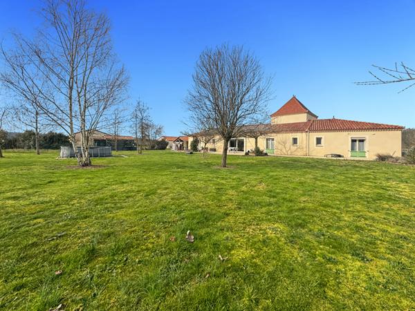 Belle Contemporaine Familial avec Vue Campagne Lotois