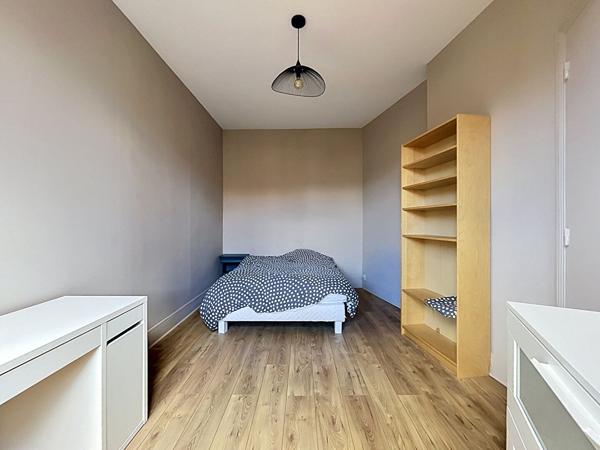 Exclusivité NESTENN : VASTE APPARTEMENT DE CARACTÈRE DE 114 M² EN PLEIN CENTRE-VILLE