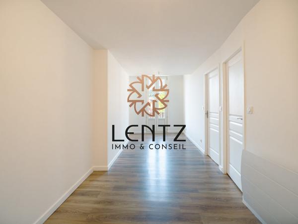 Appartement T2/T3 rénové avec balcon – Centre-ville de Digne-les-Bains
