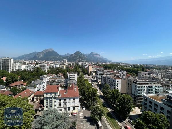 Appartement à louer 4 pièces 74.93m² Grenoble (38100)