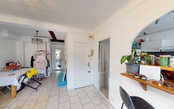 Appartement à vendre    2 pièces •  La Farlède