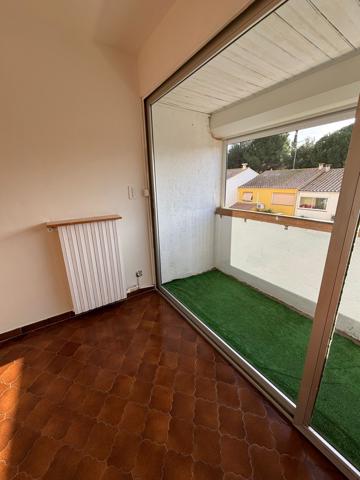 Sète (34200) SÈTE – Secteur Hôpital – Studio rénové avec terrasse et parking privatif