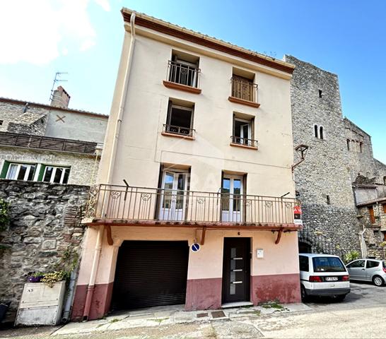 A VENDRE - ARLES SUR TECH - Maison de village  avec terrasse et garage