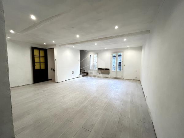 A VENDRE - ARLES SUR TECH - Maison de village  avec terrasse et garage