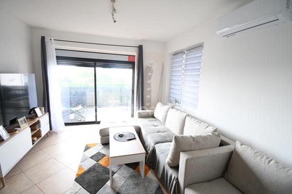 IMMEUBLE COMPLET - 3 APPARTEMENTS - PLACES PARKING