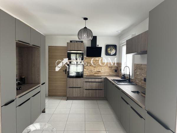 Maison 6 pièce(s) 5 chambre(s) 120 m²