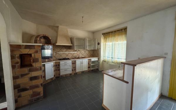 Maison à vendre    5 pièces •  Lesneven