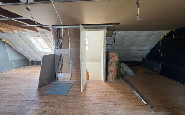 Maison à vendre    5 pièces •  Lesneven