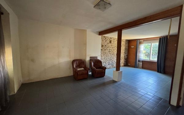 Maison à vendre    5 pièces •  Lesneven