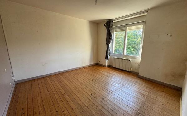 Maison à vendre    5 pièces •  Lesneven