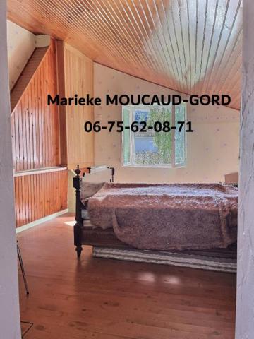 BEAUZAC 43590 Maisons de 132m²  sur deux niveaux 4 chambres sur terrain 800m² en plein centre du village