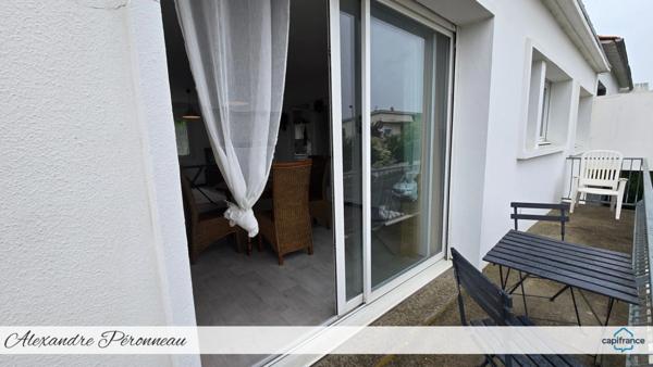 Appartement Duplex T3 avec terrasse, grand jardin privatif 100 m² et garage – petite copropriété sans charges